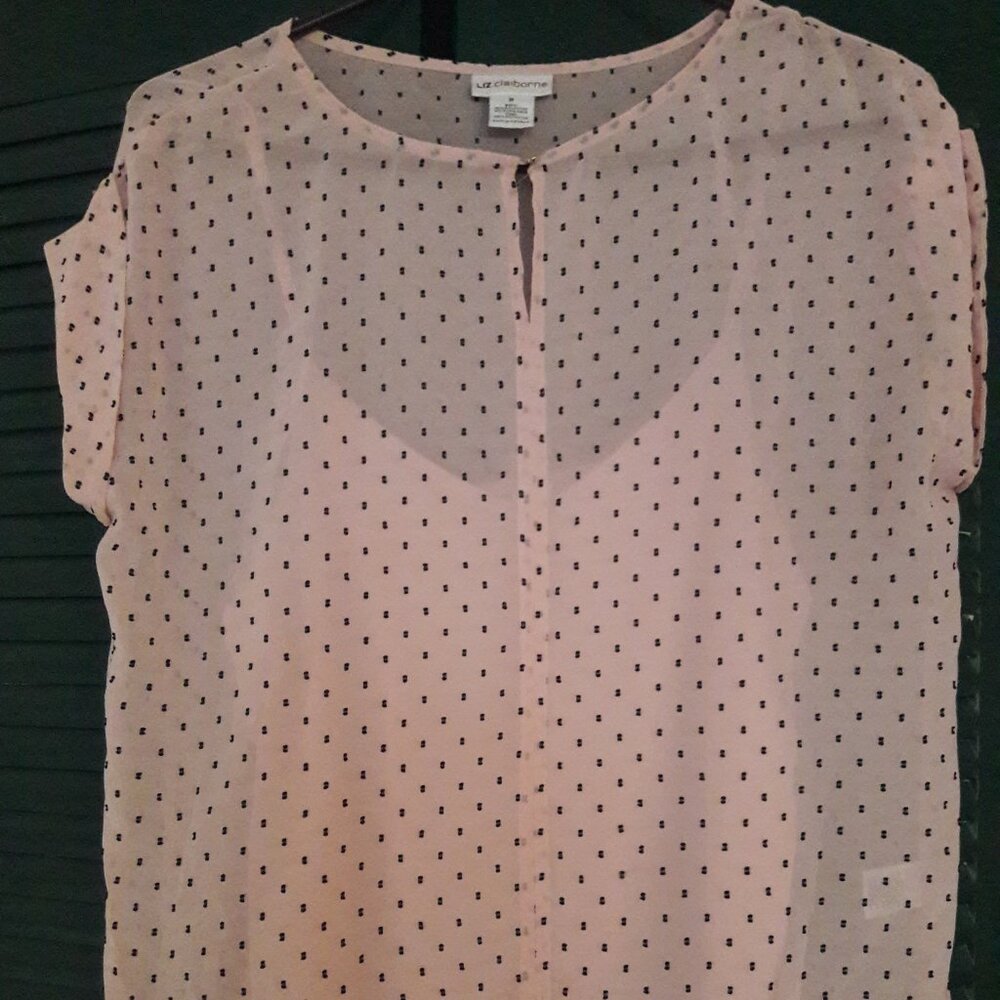 Salmon blouse with black details